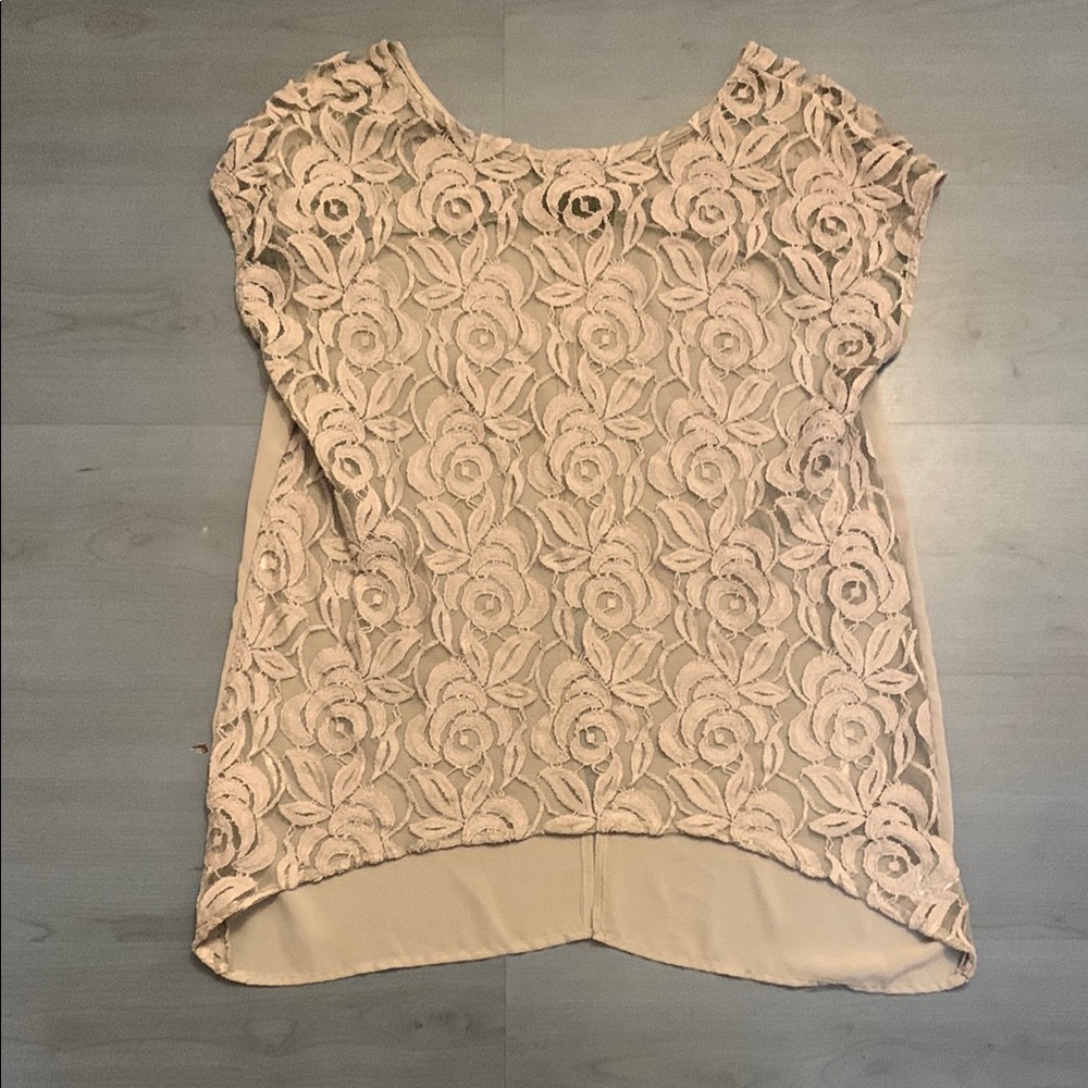 Elegant Lace Floral Top - Gray